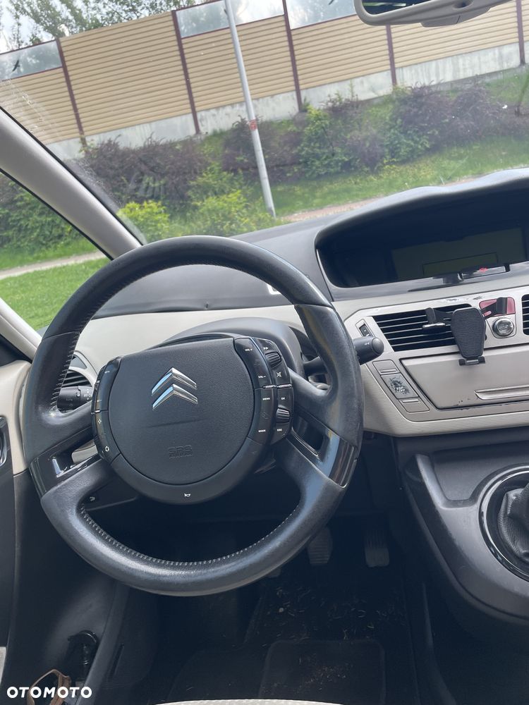 Citroën C4 1.6 HDi FAP Exclusive - 11