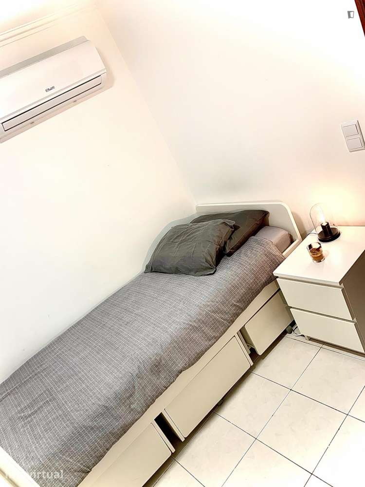 Quarto - localizado em Bonfim Porto - Grande imagem: 2/8