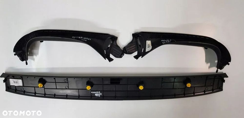 OSŁONA LISTWA KLAPY BAGAŻNIKA KIA CEED II HB - 2