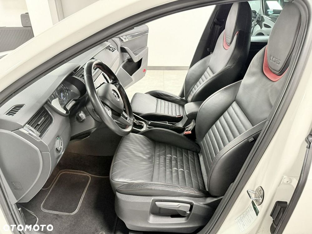Skoda Octavia 2.0 TDI RS DSG - 37