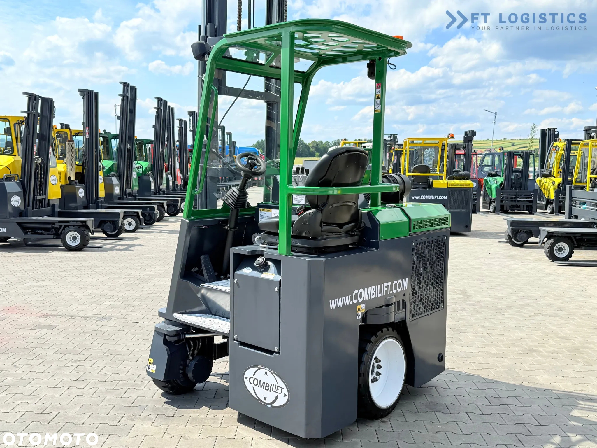 Combilift CB2500 / DIESEL / TRIPLEX / WYDŁY WYSUWNE / 5500MM / WOLNY SKOK / PRZESUW WIDEŁ / POZYCJONER / JAK NOWY - 39