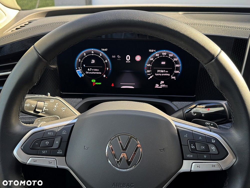 Volkswagen Passat - 25