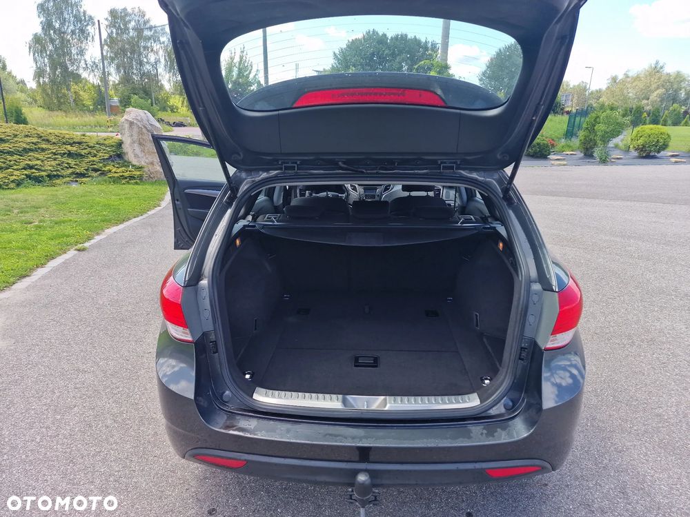 Hyundai i40 Kombi 1.6 Trend - 27