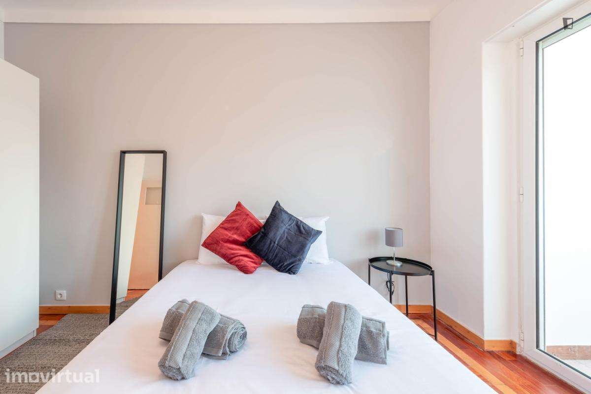 Quarto - localizado em Telheiras Lisbon - Grande imagem: 3/13