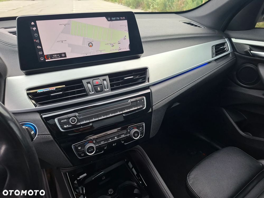 BMW X1 sDrive18d M Sport - 22