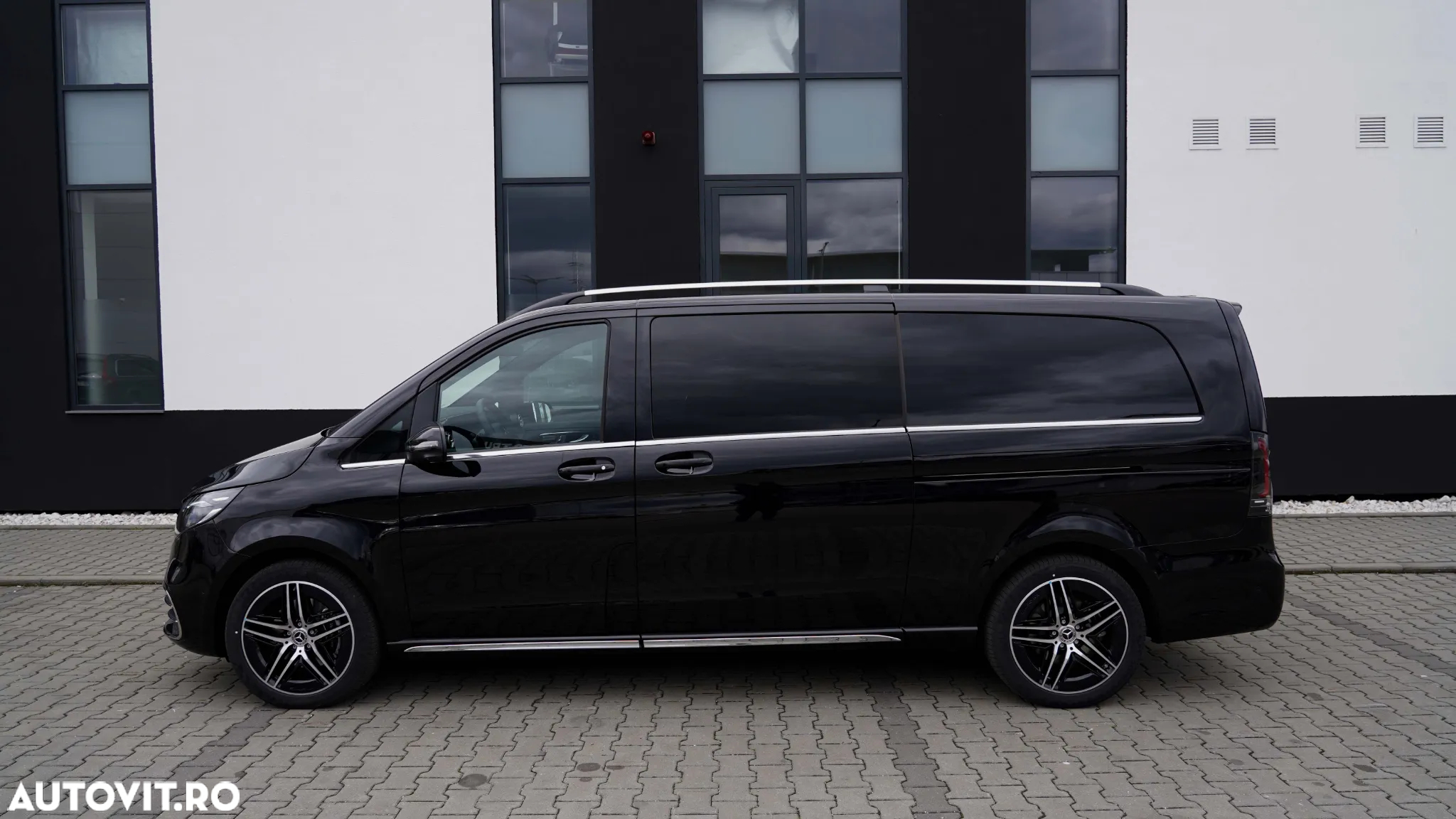 Mercedes-Benz V 300 d Combi Lung 237 CP AWD 9AT AVANTGARDE EDITION - 7