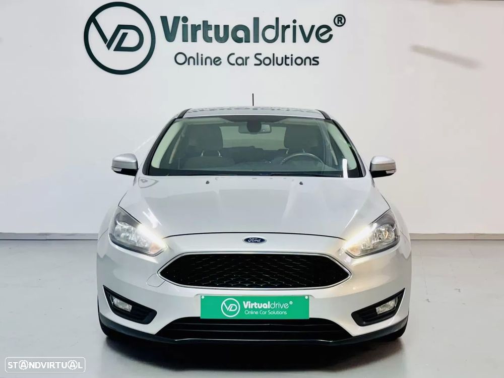 Ford Focus 1.0 EcoBoost S&S ACTIVE X - 2