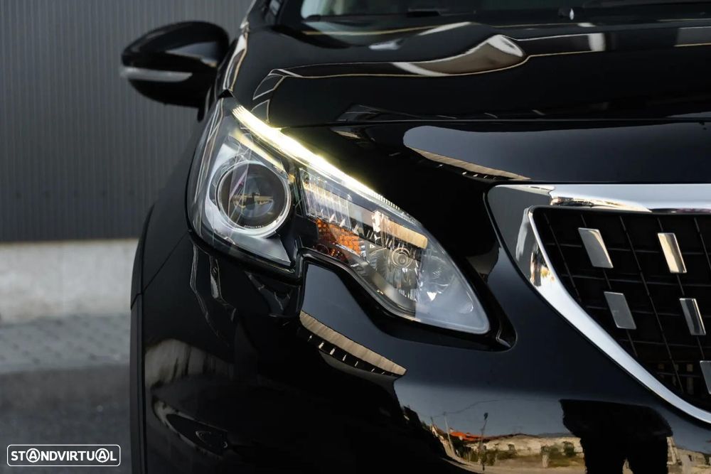Peugeot 2008 1.2 PureTech Allure - 26