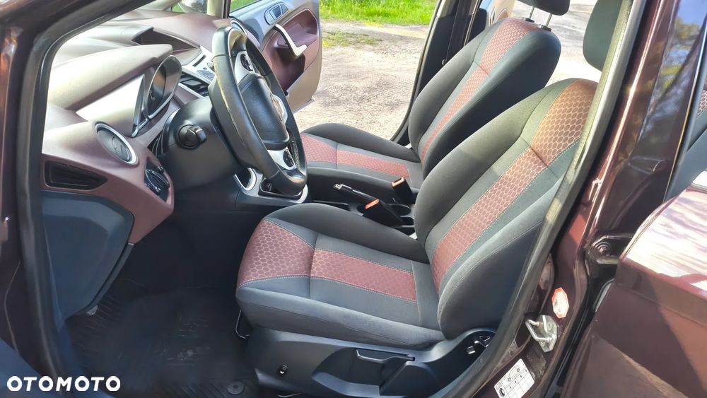Ford Fiesta 1.6 TDCi Individual - 23