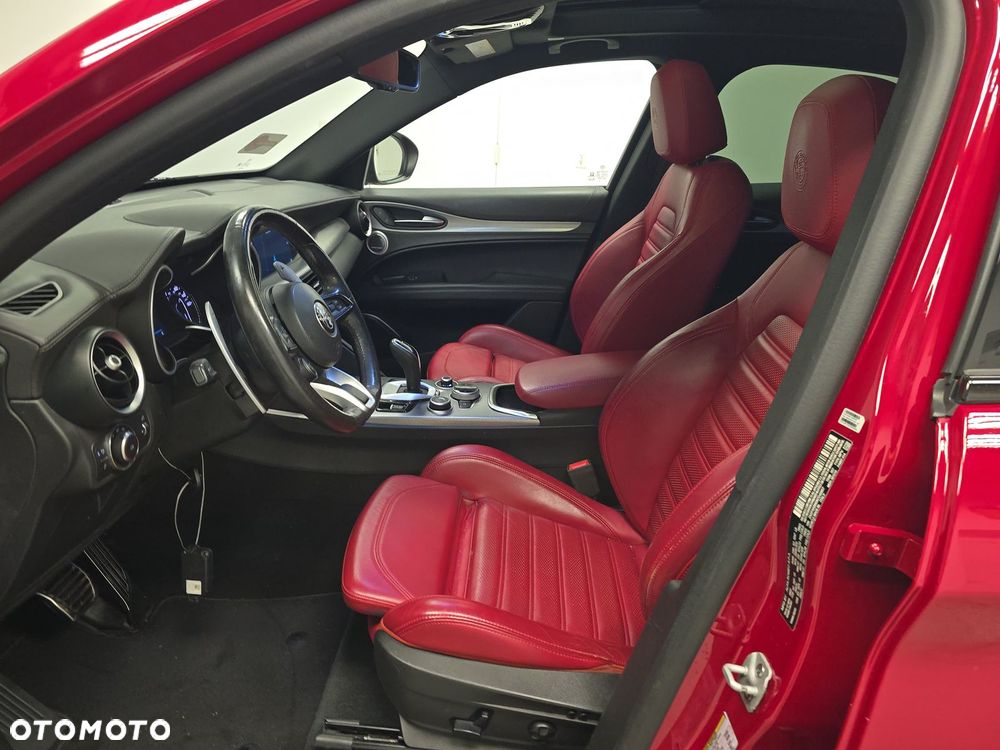 Alfa Romeo Stelvio 2.0 Turbo 16V AT8-Q4 Veloce - 7