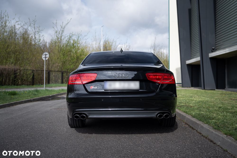 Audi S8 Standard - 8