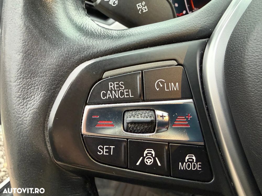 BMW Seria 3 320i xDrive Aut. Advantage - 16