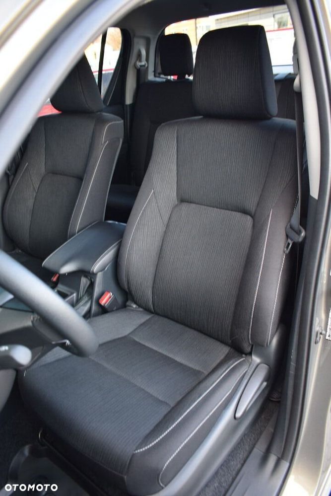 Toyota Hilux 2.8 D-4D mHEV Double Cab Executive 4x4 - 14