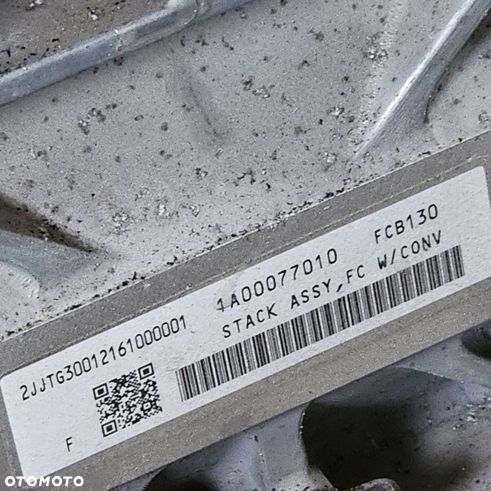 TOYOTA MIRAI II FCEV 2021 SEDAN AUTOMAT 182KM Silnik elektryczny wodorowy - 4