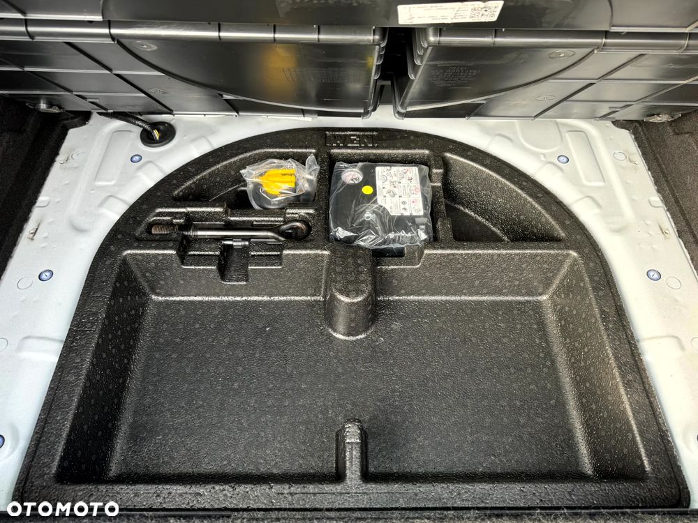 Hyundai i30 1.6 CRDI DCT YES - 16