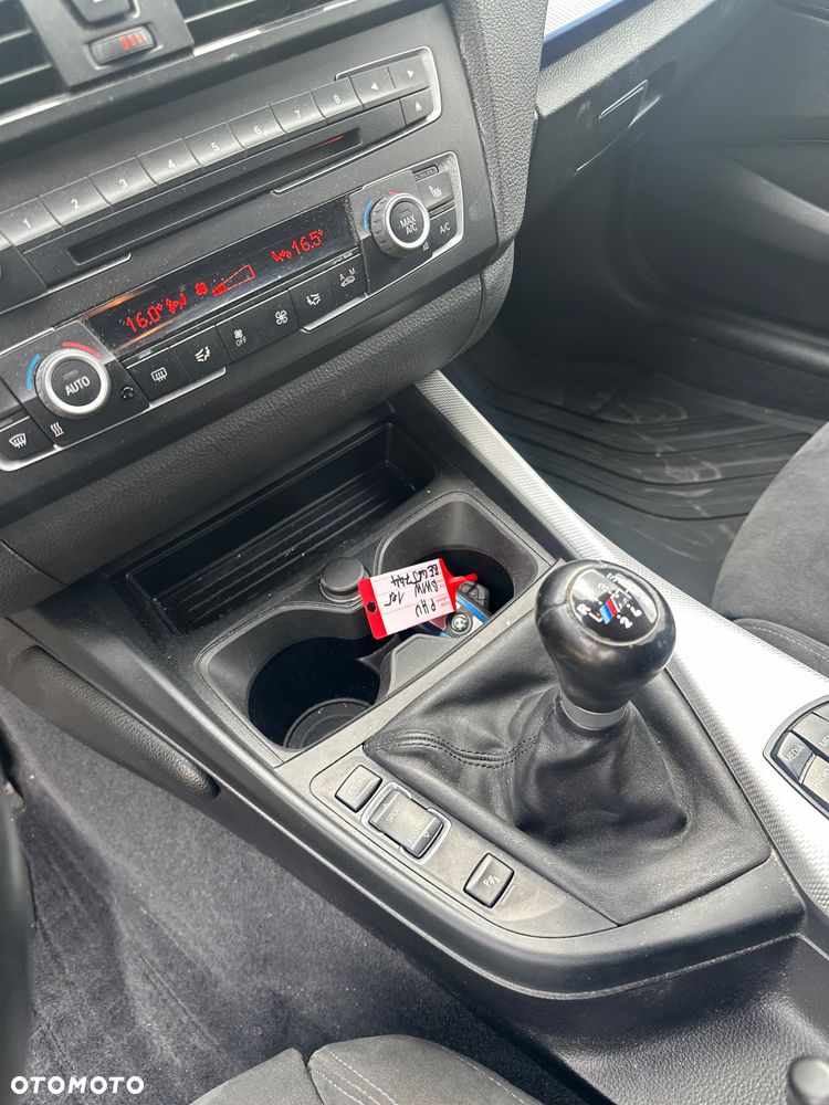 BMW Seria 1 120d xDrive - 10