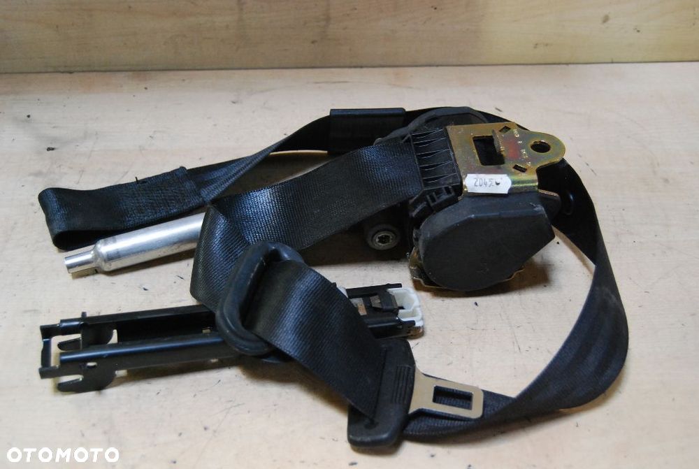 PAS BEZPIECZEŃSTWA PRAWY LEWY PRZÓD 895857706BK 895857705BK AUDI A3 8L - 4