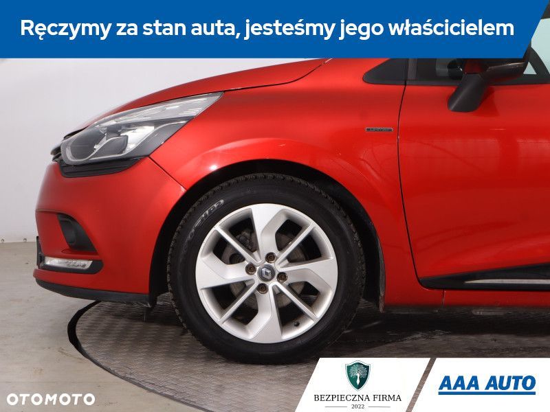 Renault Clio - 17