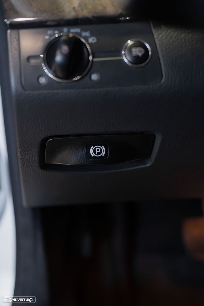 Mercedes-Benz E 320 CDi Avantgarde - 52