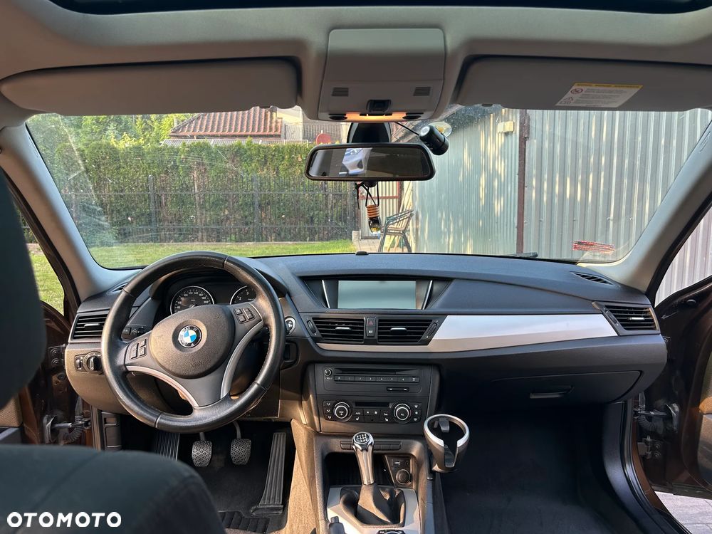 BMW X1 sDrive18i - 9