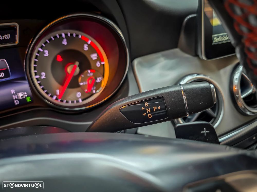 Mercedes-Benz GLA 180 (CDI) d 7G-DCT AMG Line - 21