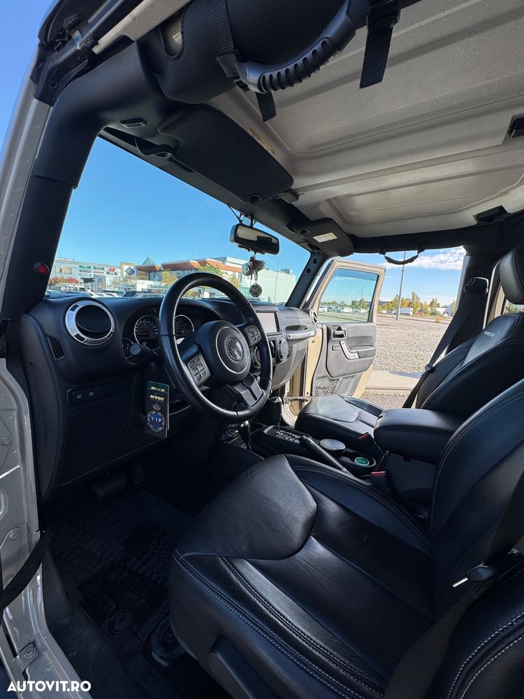 Jeep Wrangler Unlimited 2.8 CRD AT Rubicon - 10