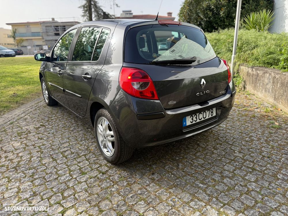 Renault Clio 1.2 16V Dynamique - 3