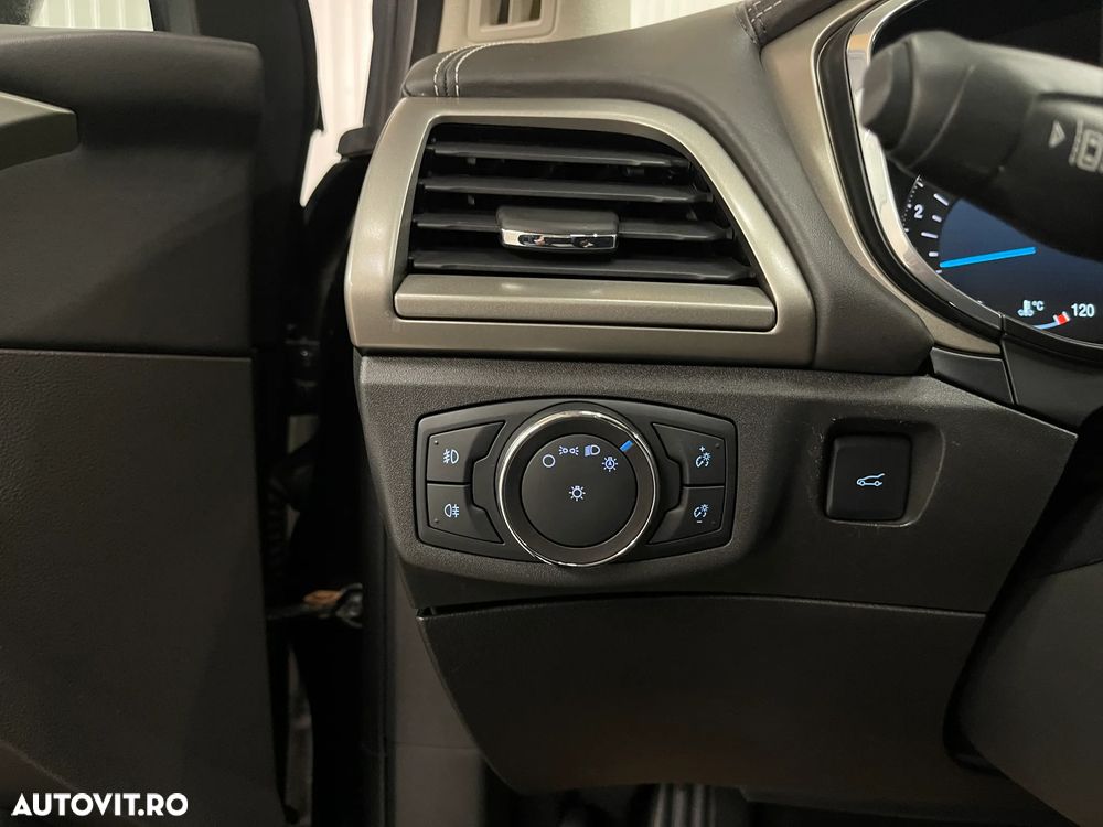 Ford Mondeo 2.0 TDCi Start-Stopp PowerShift-Aut Vignale - 30