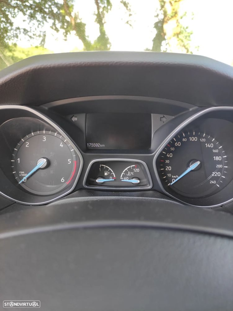 Ford Focus 1.5 TDCi ST-Line - 9