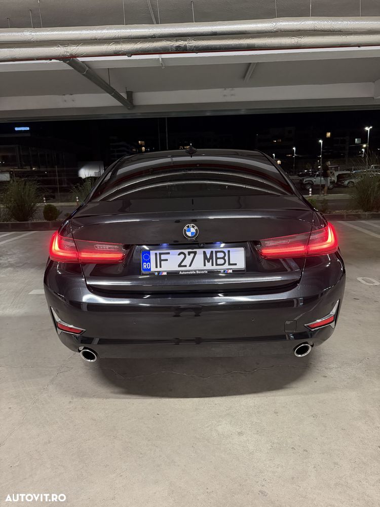 BMW Seria 3 320d xDrive AT Luxury Line - 4