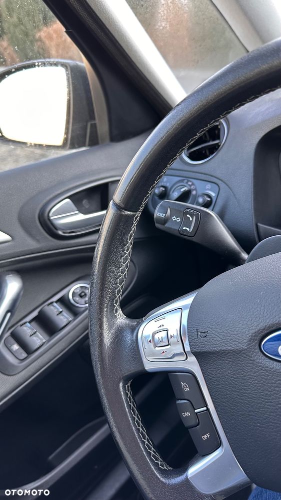 Ford S-Max 2.0 TDCi Titanium - 24