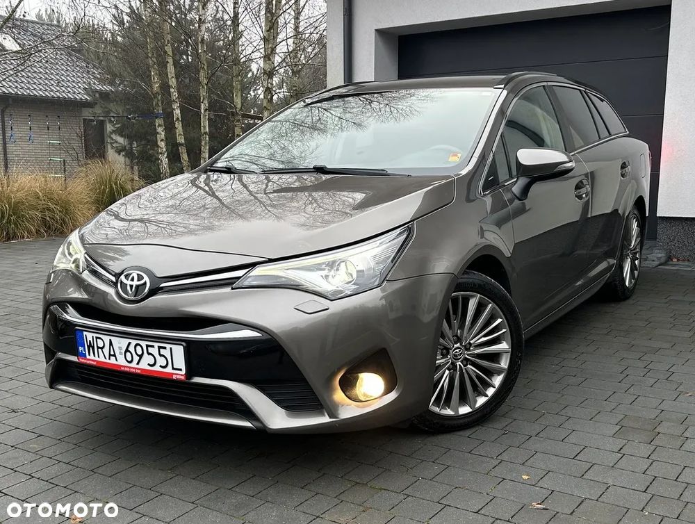 Toyota Avensis Touring Sports 1.8 Edition S+ - 1
