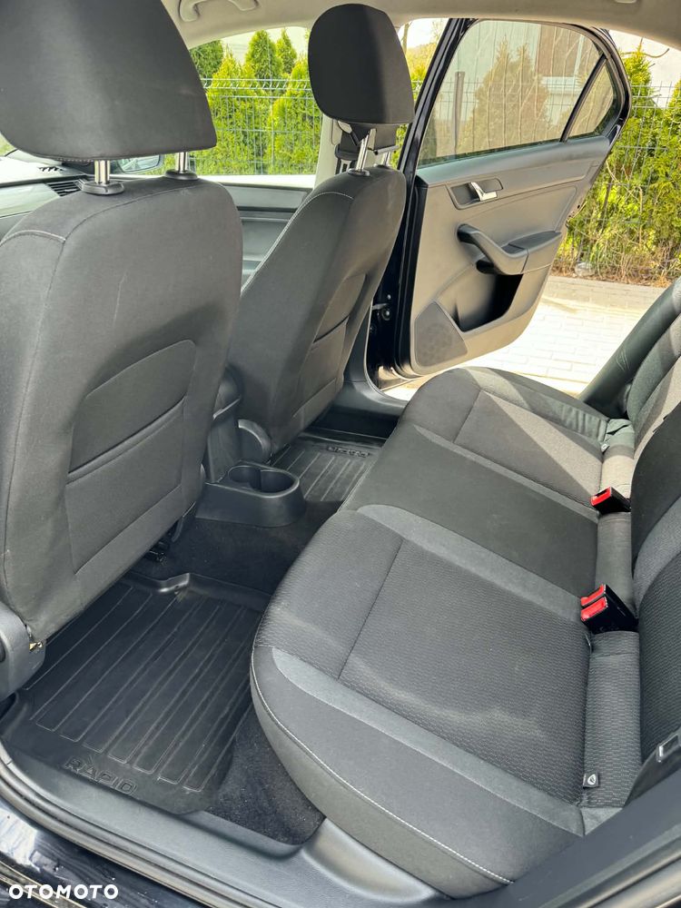 Skoda RAPID 1.2 Ambition - 13