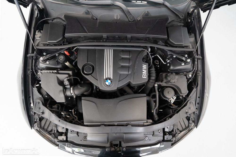 BMW 320 d Coupe - 30