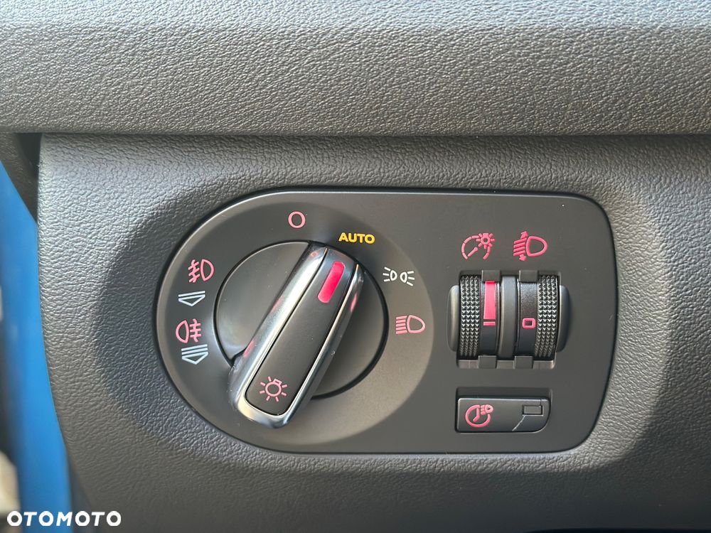 Audi A3 3-drzwiowe 1.9 TDI DPF Attraction - 14