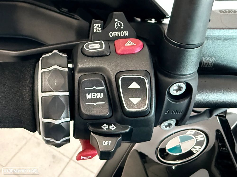 BMW R 1300 GS TRIPLE BLACK - 8