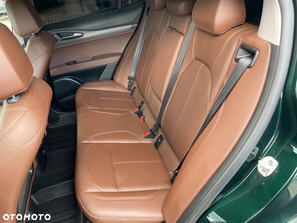Alfa Romeo Stelvio 2.0 Turbo Veloce Q4 - 18