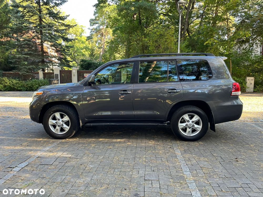 Toyota Land Cruiser - 9