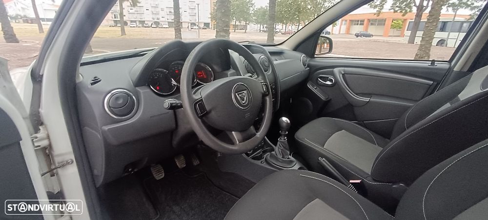 Dacia Duster 1.5 dCi Prestige 4WD - 18