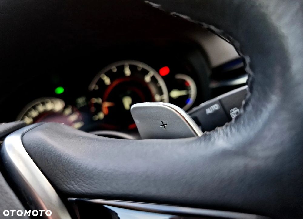 BMW Seria 5 520d M Sport Edition - 17