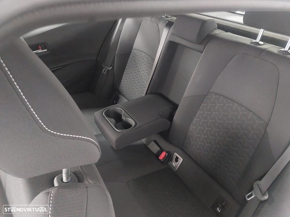 Toyota Corolla 1.8 Hybrid Comfort - 17