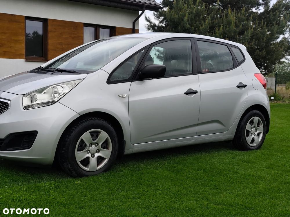 Kia Venga - 3