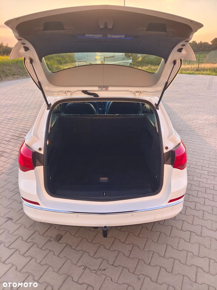 Opel Astra 1.4 T Cosmo EU6 - 21