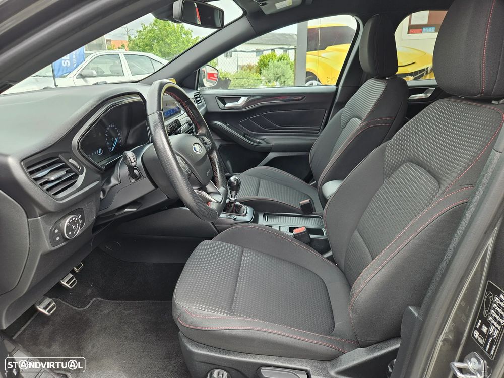 Ford Focus SW 1.0 EcoBoost MHEV ST-Line - 10