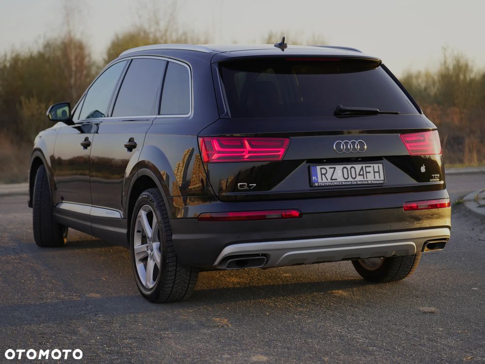 Audi Q7 - 6