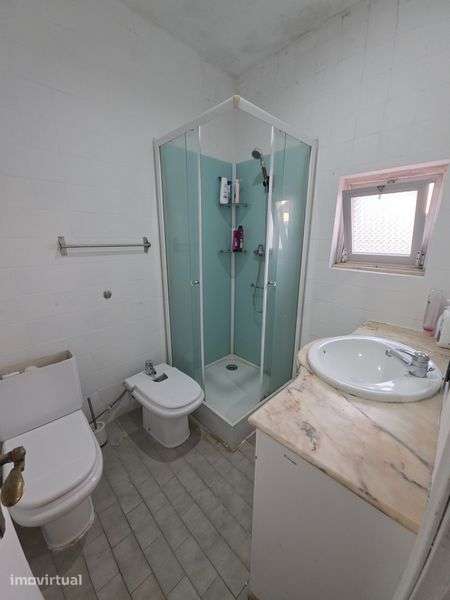 Vivenda independente com 3 quartos para alugar até março 2027 - Grande imagem: 5/10