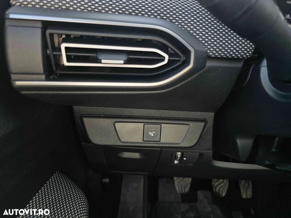 Dacia Sandero - 16