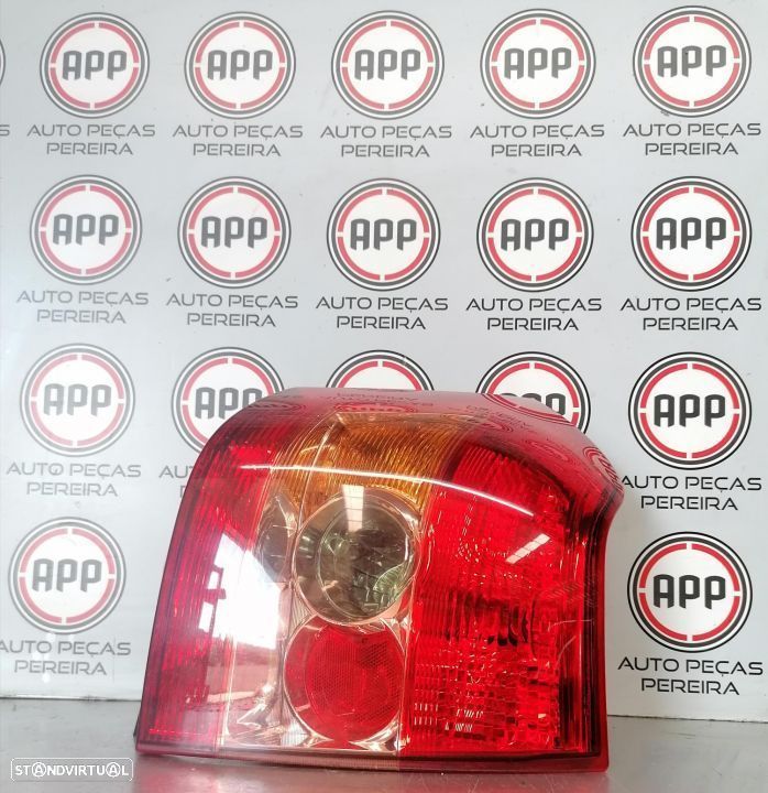 Farolim Toyota Corolla E12 2005 3 portas direito e esquerdo usado original - 1