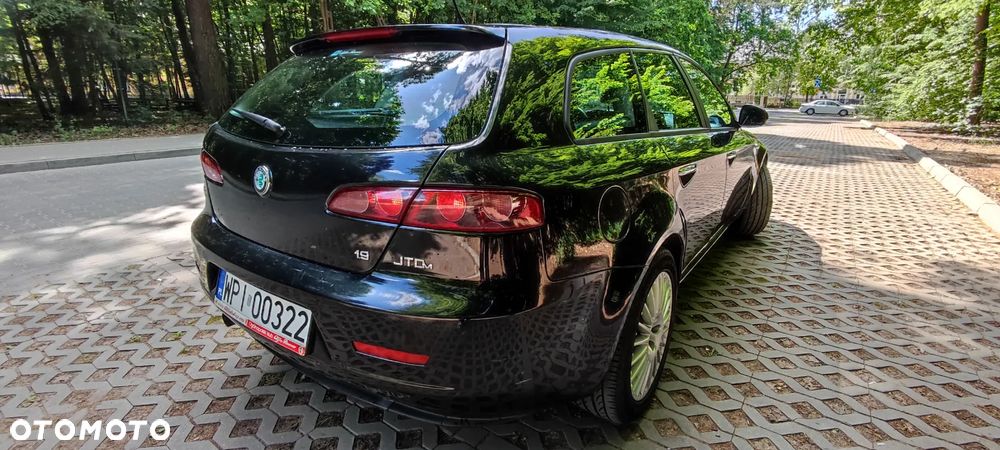 Alfa Romeo 159 1.9 JTDM 16V DPF Distinctive - 16