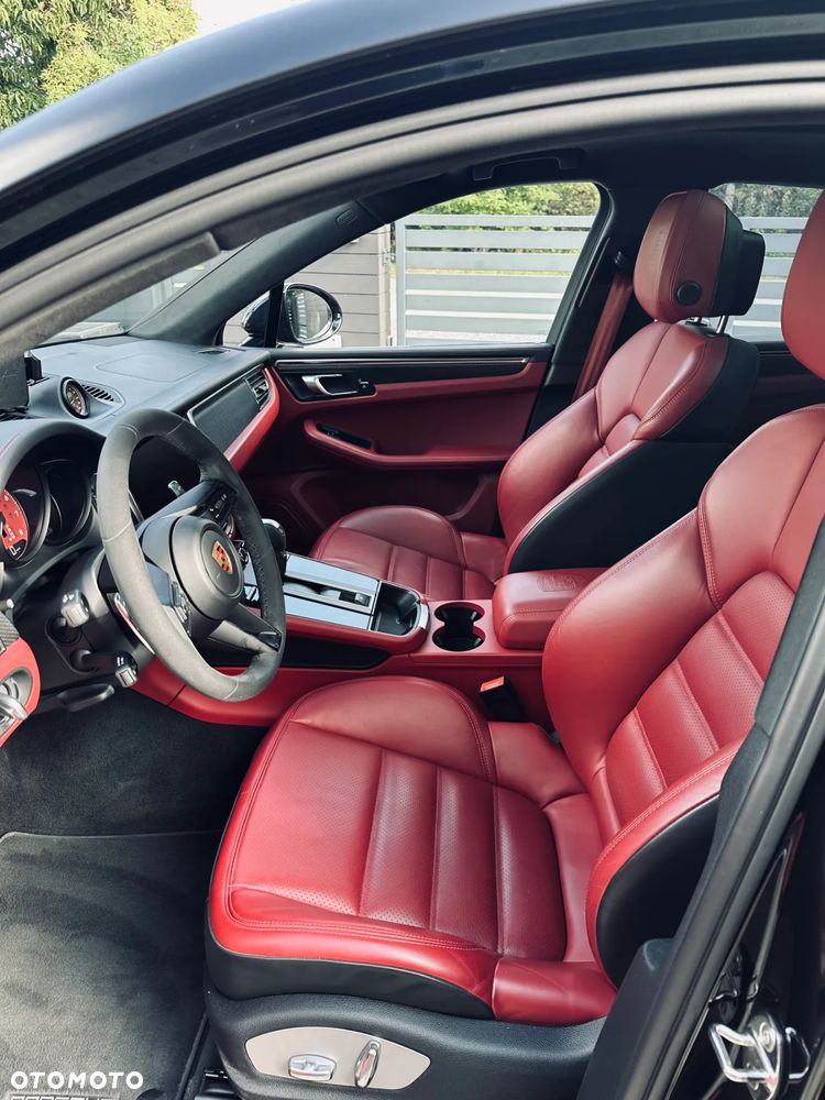 Porsche Macan T - 11